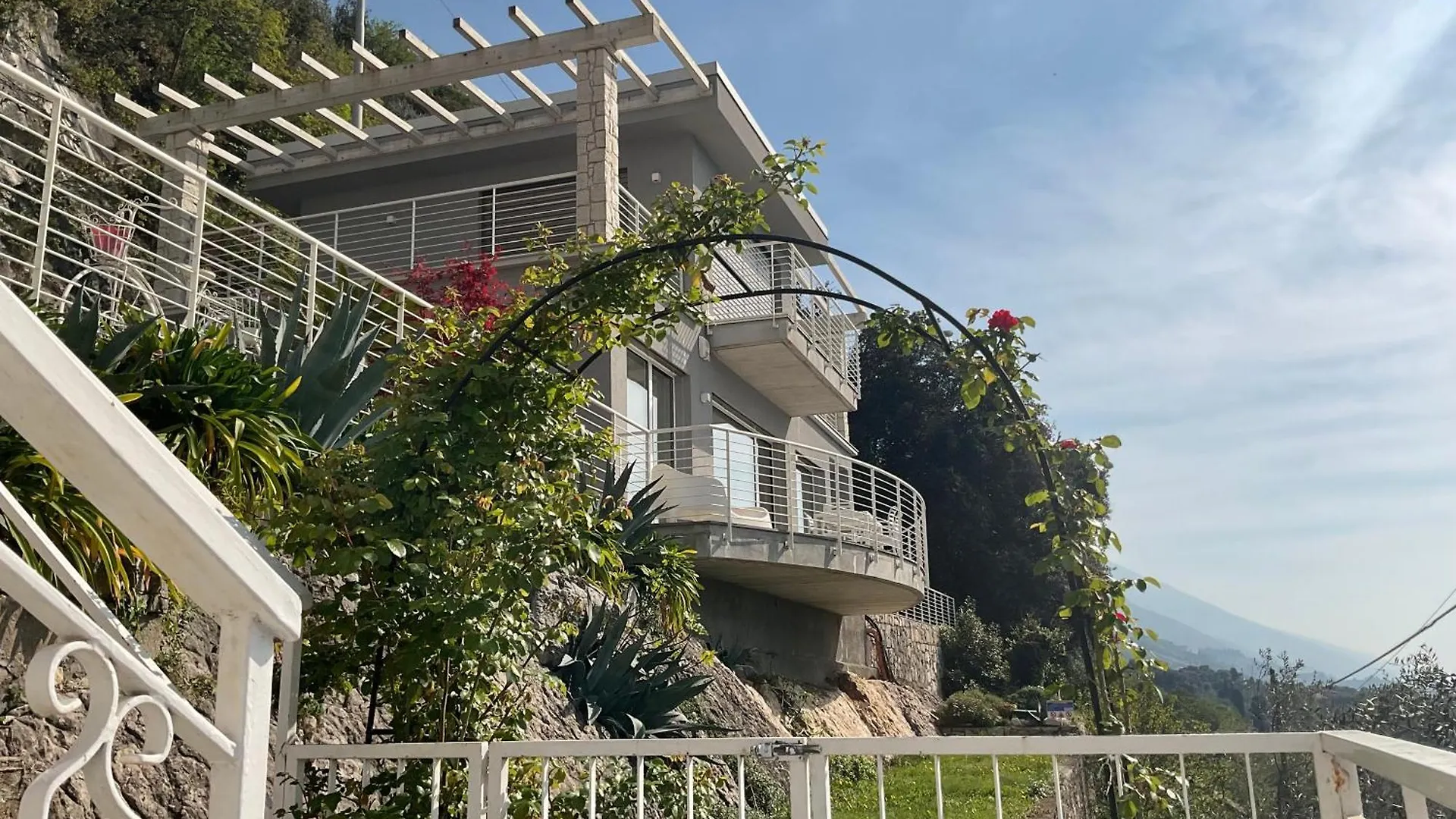 Villa Gabizza Villa Singola Con Jacuzzi Privata Malcesine Italy